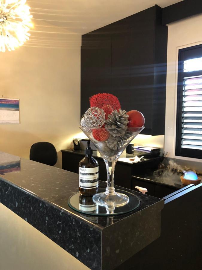 ארמידייל Abbotsleigh Motor Inn מראה חיצוני תמונה