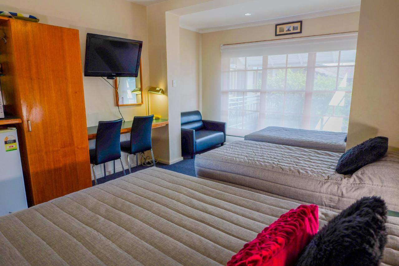 ארמידייל Abbotsleigh Motor Inn מראה חיצוני תמונה