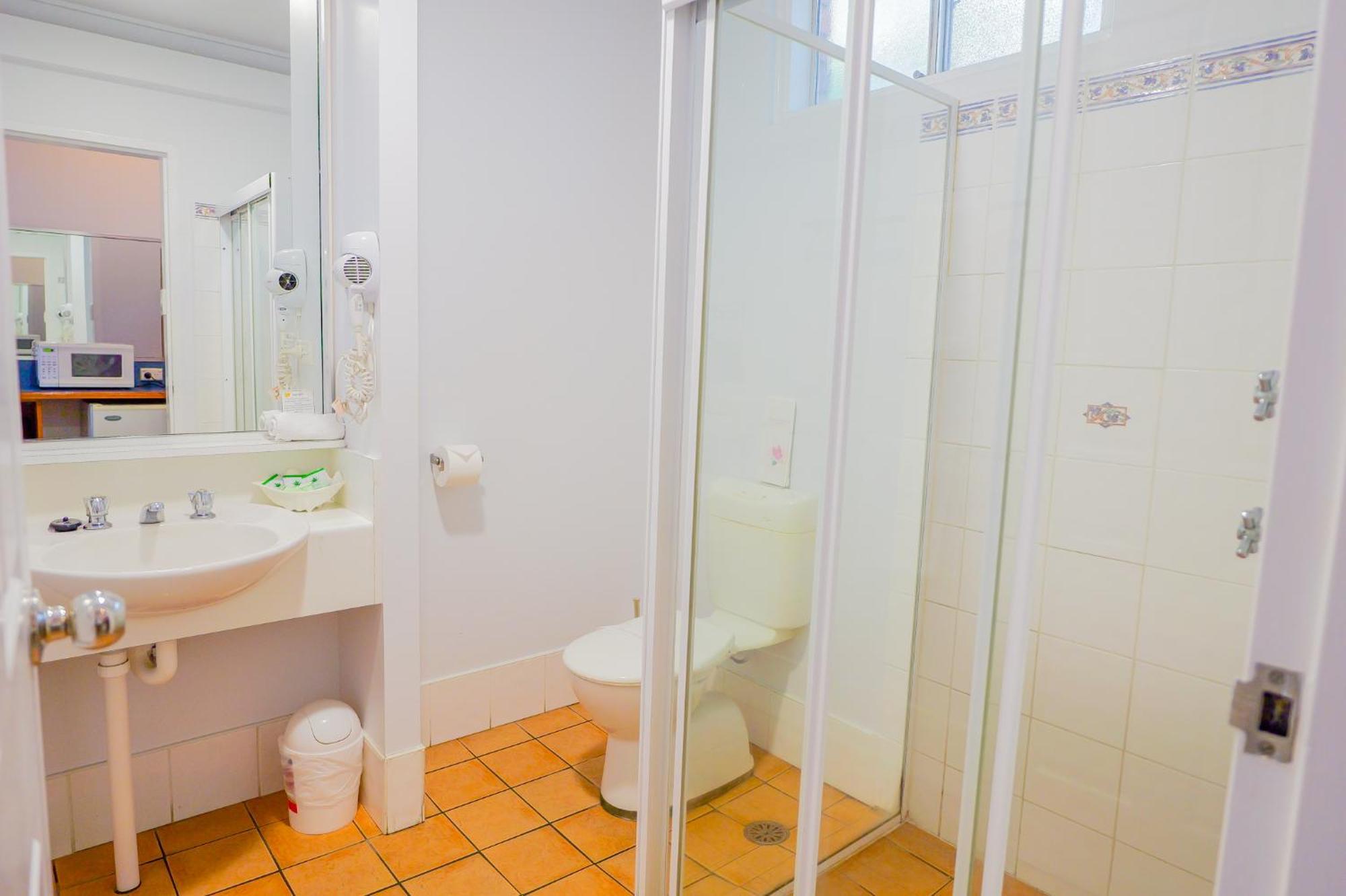 ארמידייל Abbotsleigh Motor Inn מראה חיצוני תמונה