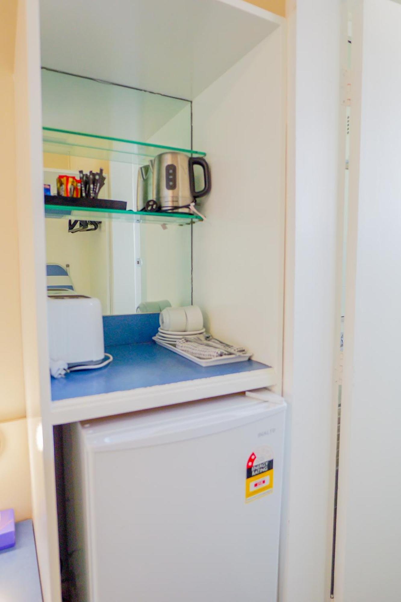 ארמידייל Abbotsleigh Motor Inn מראה חיצוני תמונה
